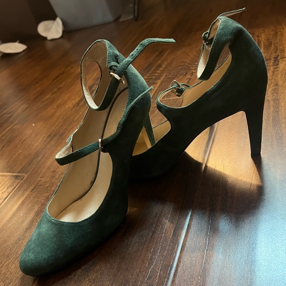 Nine West Hannley Mary Jane Strappy Pump size 8 double strap 3.3” green - Picture 3 of 8